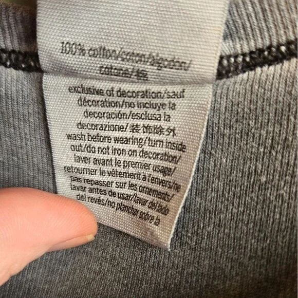 Victoria's Secret PINK Women's M Gray Cropped Distressed T-Shirt Crop Top - Picture 5 of 6